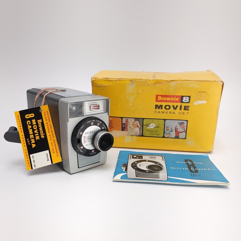 Vintage Kodak Brownie Movie Camera 8mm Film‎ Turret F/2.7 WORKING
